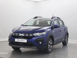 Bleu iron métallisé Utilisé 2024 Dacia Sandero Expression Citadine | 16 899 € (Prix juste)