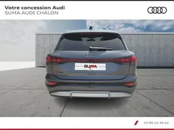 Gris daytona nacré Utilisé 2025 Audi SQ6 e-tron Ambition SUV | 95 490 € (Prix juste)