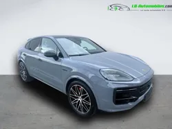 Utilisé 2024 Porsche Cayenne Turbo E-Hybrid SUV | 180 500 € (Super prix)