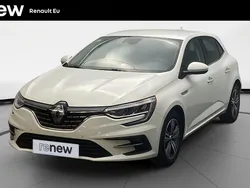Blanc Utilisé 2022 Renault Mégane IV Intens Berline | 17 449 € (Prix juste)