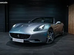 Gris Utilisé 2013 Ferrari California Cabriolet | 114 900 €