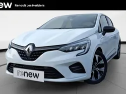 Blanc Utilisé 2023 Renault Clio V Evolution Berline | 15 480 € (Prix juste)
