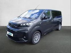 Gris Nouvelle 2025 Peugeot Traveller S Monospace | 48 990 € (Prix assez cher)