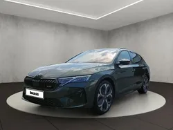 Vert Utilisé 2025 Skoda Octavia RS Break | 48 350 €
