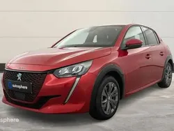 Rouge Utilisé 2021 Peugeot e-208 Allure Citadine | 14 999 € (Prix juste)