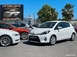 Blanc Utilisé 2013 Toyota Yaris Hybrid Citadine | 9 990 €