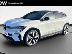 Blanc Occasion 2022 Renault Megane E-Tech Techno Berline | 22 990 € (Prix juste)