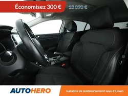 Blanc Utilisé 2017 Renault Mégane IV Zen Berline | 12 790 € (Prix juste)