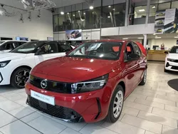Rouge kardio métallisé Utilisé 2024 Opel Corsa-e Citadine | 29 799 €