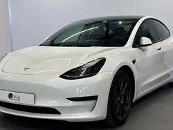Blanc Utilisé 2022 Tesla Model 3 Standard Range Berline | 26 490 €