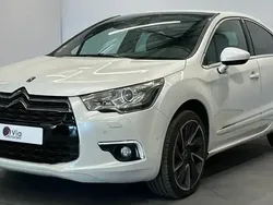Blanc Utilisé 2013 Citroën DS4 Citadine | 11 990 €