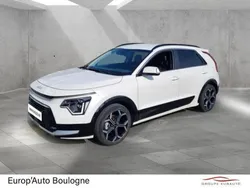 Blanc Utilisé 2022 Kia Niro Premium SUV | 27 490 € (Prix assez cher)