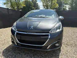 Gris Utilisé 2017 Peugeot 208 Style Citadine | 6 490 € (Bon prix)