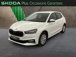 Blanc cristal spéciale Utilisé 2023 Skoda Fabia Ambition Berline | 16 490 € (Prix juste)