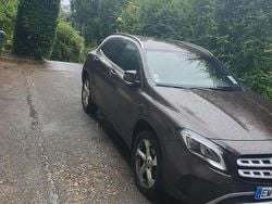 Brun Utilisé 2017 Mercedes GLA180 SUV | 19 500 € (Prix cher)