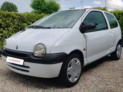 Blanc Utilisé 2002 Renault Twingo Authentique Citadine | 2 150 € (Prix juste)