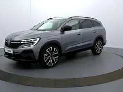 Gris Nouvelle 2024 Renault Espace Iconic Monospace | 40 990 € (Prix juste)