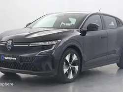 Noir Utilisé 2022 Renault Mégane Equilibre SUV | 22 999 € (Prix juste)