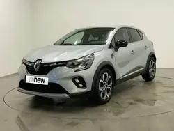 Gris Utilisé 2024 Renault Captur Techno SUV | 18 990 € (Bon prix)