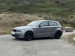 Gris Utilisé 2009 BMW 118 Citadine | 6 490 € (Prix juste)