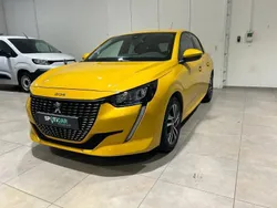 Jaune Utilisé 2022 Peugeot 208 Allure Citadine | 11 789 € (Bon prix)
