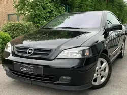 Noir Utilisé 2002 Opel Astra Coupé | 1 990 €