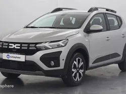 Gris Utilisé 2024 Dacia Sandero Expression Citadine | 16 999 € (Prix juste)