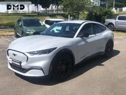 Blanc Utilisé 2023 Ford Mustang Mach-E Extended Range SUV | 38 490 € (Prix juste)
