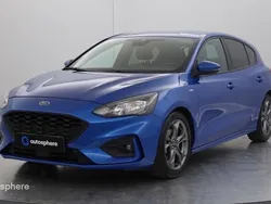 Bleu Utilisé 2018 Ford Focus ST-Line Berline | 17 499 € (Prix cher)