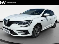 Blanc Utilisé 2023 Renault Mégane IV Evolution Berline | 16 290 € (Prix juste)