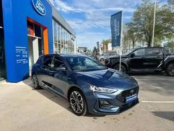 Bleu azur métallisé Occasion 2023 Ford Focus ST-Line X Berline | 24 999 € (Prix juste)