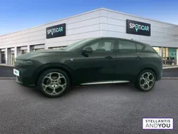 Noir Utilisé 2023 Alfa Romeo Tonale Ti SUV | 24 990 € (Prix juste)