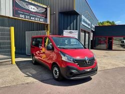 Rouge Utilisé 2017 Renault Trafic Life Van | 19 900 € (Prix cher)