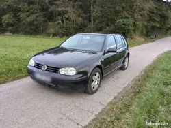 Noir Utilisé 2003 VW Golf IV Berline | 1 500 €