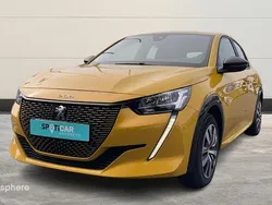 Jaune Utilisé 2023 Peugeot e-208 Active Citadine | 19 799 € (Prix juste)