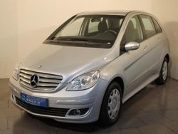 Gris Utilisé 2005 Mercedes B150 Classic Monospace | 7 990 €