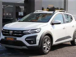 Blanc Utilisé 2022 Dacia Sandero Lauréate Citadine | 14 275 € (Prix juste)