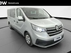 Gris Utilisé 2023 Renault Trafic Intens Van | 36 990 € (Prix cher)