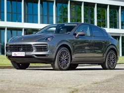 Gris Utilisé 2020 Porsche Cayenne SUV | 75 000 € (Prix cher)