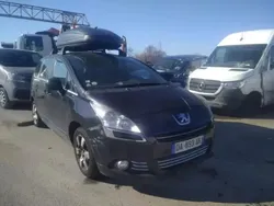 Noir Utilisé 2013 Peugeot 5008 Monospace | 3 200 €