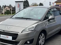Utilisé 2014 Peugeot 5008 Allure Monospace | 5 990 € (Prix juste)