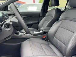 Blanc Utilisé 2024 MG MG3 Luxury Citadine | 21 290 € (Prix juste)