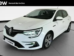 Blanc Utilisé 2023 Renault Mégane IV Evolution Berline | 16 798 € (Prix juste)