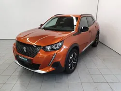 Orange Utilisé 2022 Peugeot 2008 Allure SUV | 17 990 € (Bon prix)