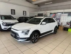 Blanc Utilisé 2024 Kia Niro Premium SUV | 30 790 € (Prix juste)