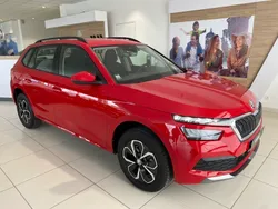 Rouge Utilisé 2023 Skoda Kamiq Business Line SUV | 25 055 € (Prix cher)