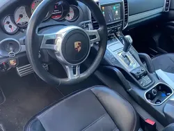 Blanc Utilisé 2013 Porsche Cayenne SUV | 38 500 € (Prix juste)