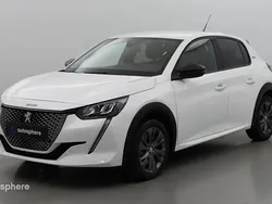 Blanc Utilisé 2022 Peugeot e-208 Style Citadine | 16 499 € (Prix juste)