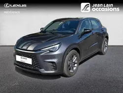 Gris Utilisé 2024 Lexus LBX Business Edition SUV | 30 490 € (Prix juste)