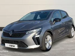 Nouvelle 2024 Renault Clio V Evolution Berline | 17 999 € (Prix juste)
